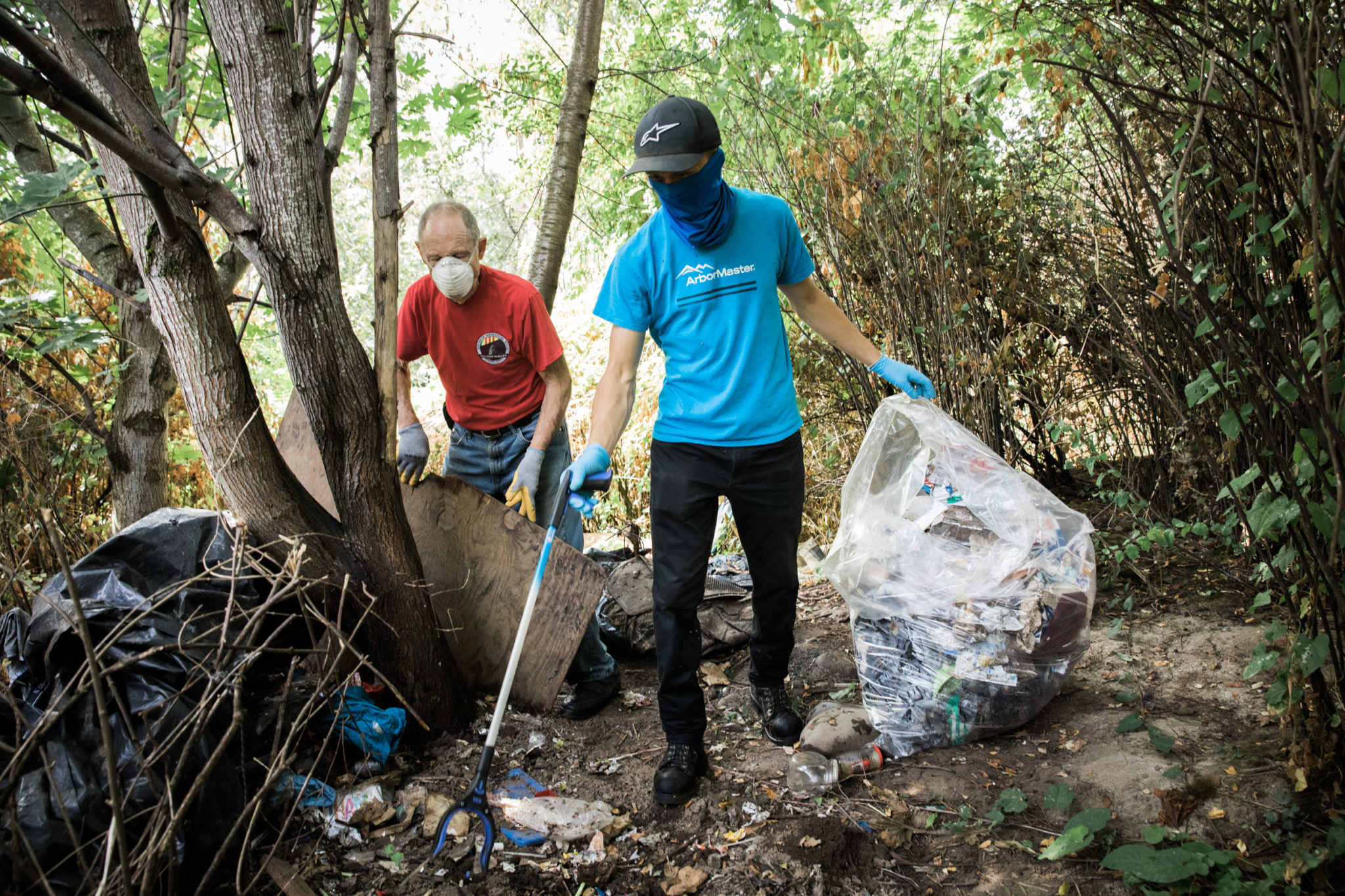Removing trash, removing barriers • Johnson Creek Watershed Council